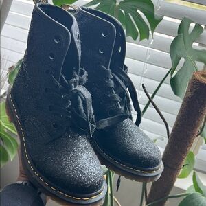 Dr. Martens Farah Glitter Ankle Boots (Size 7 Women’s, Rare)